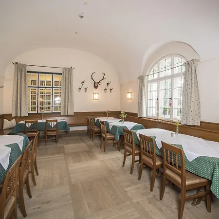 Schlossgut 3*
