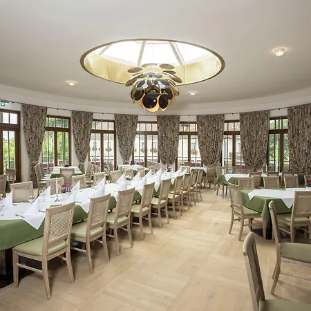 Отель Schlossgut 3*