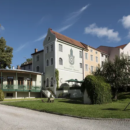 Отель Schlossgut 3*