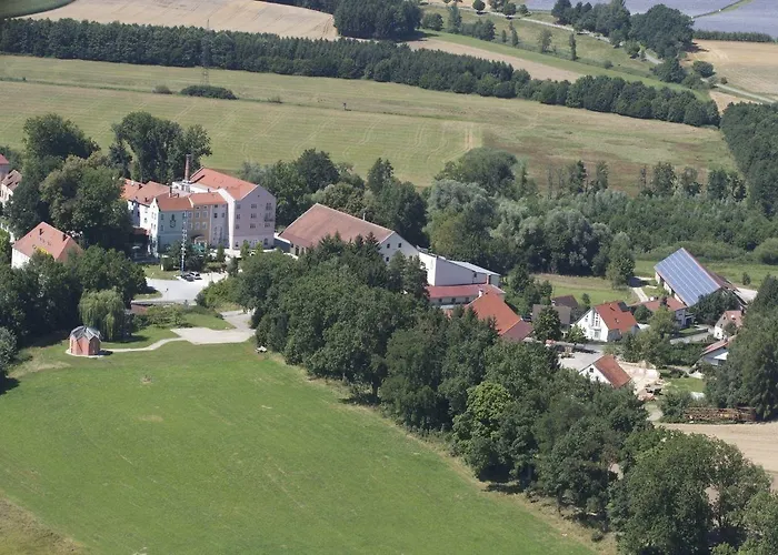 Schlossgut 3* Odelzhausen