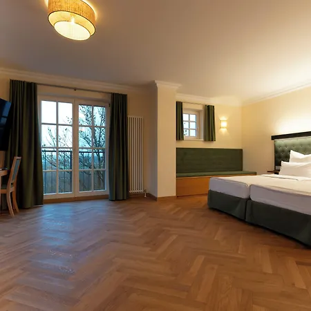 Hotel Schlossgut 3*
