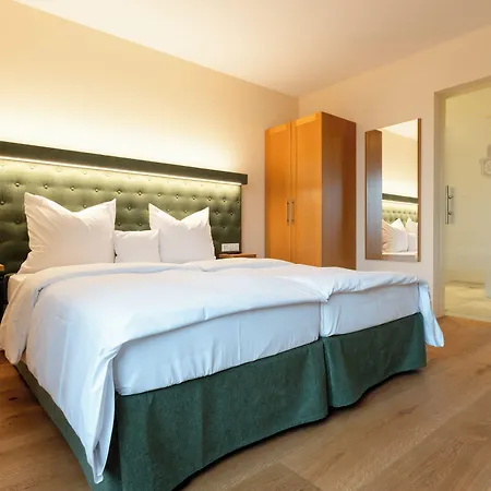 Schlossgut 3* Odelzhausen